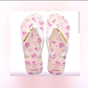 Havaianas X Loveshackfancy🎀💝White FlipFlops w/Pink Floral Print Gold Accents 7/8